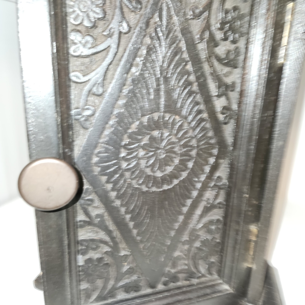 Navy blue carved wood wall mount key storage box - Picture 5 of 7